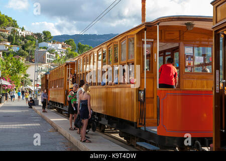 Heritage tramvia a Port de Soller, Maiorca, Spagna su settembre 2017 Foto Stock