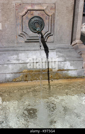 Antica fontana in Aix-en-Provence, Francia Foto Stock