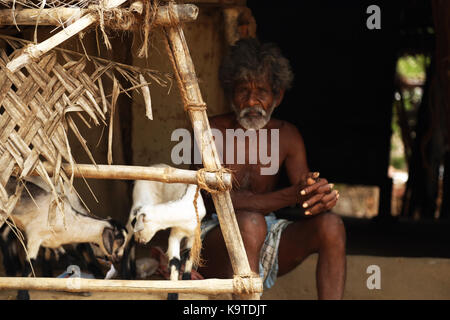 Unidentified vecchio uomo vive in nannilam Foto Stock