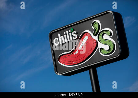 Un segno del logo al di fuori di un Chili's Grill & Bar ristorante posizione di hagerstown, Maryland il 23 settembre 2017. Foto Stock