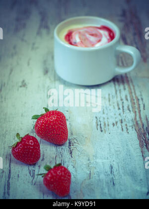 Le fragole yogurt Foto Stock