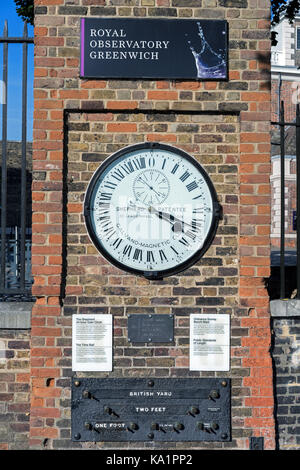 Pastore orologio gate presso il Royal Observatory di Greenwich Foto Stock