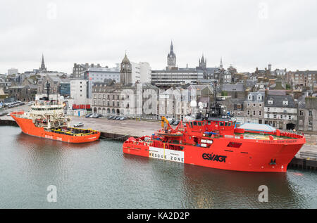 Aberdeen cityscape e porto di Aberdeen, Scozia, Regno Unito Foto Stock