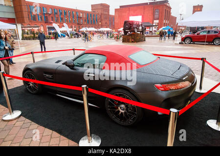 Lodz, Polonia - 16 settembre 2017: la Mercedes-AMG GT auto c mostra presso il negozio centro manufaktura. Foto Stock