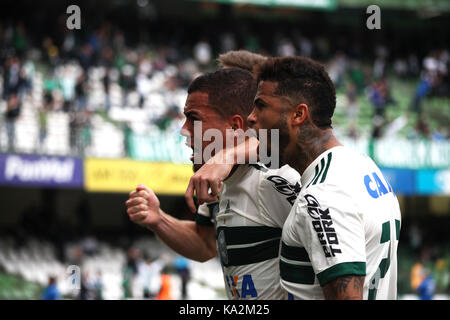 Curitiba, Brasile. 24Sep, 2017. compagni x coritiba botafogo validalid match per la venticinquesima round del campionato brasiliano 2017, tenutosi a estádio grandi antonio couto pereira a Curitiba, pr. Credito: Guilherme artigas/fotoarena/alamy live news Foto Stock