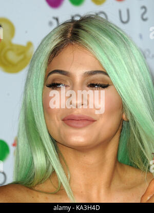 New YORK, NY - 16 SETTEMBRE: Kylie Jenner partecipa alla Grande Apertura della Sugar Factory American Brasserie il 16 settembre 2015 a New York City People: Kylie Jenner Transmission Ref: MNC1 MPI122 / MediaPunch Foto Stock