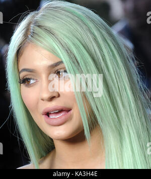 New YORK, NY - 16 SETTEMBRE: Kylie Jenner partecipa alla Grande Apertura della Sugar Factory American Brasserie il 16 settembre 2015 a New York City People: Kylie Jenner Transmission Ref: MNC1 MPI122 / MediaPunch Foto Stock