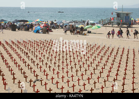 Arlington West Memorial, Santa Monica, Los Angeles, California, Stati Uniti d'America Foto Stock