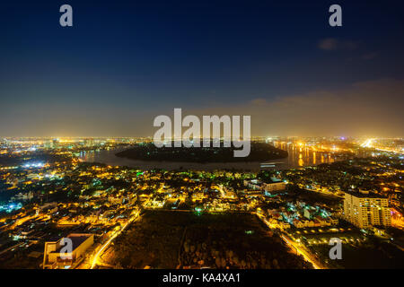 Vista panoramica di thanh da penisola, Ho chi minh city (aka saigon) in Twilight, Vietnam. Foto Stock