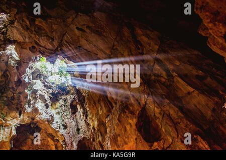 Hoi An, vietnam - marzo 20, 2017: grotta di marmo, cinque elementi montagne, Vietnam centrale Foto Stock