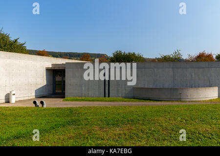 Padiglione della conferenza di Tadao Ando, Vitra Campus di Weil am Rhein, Germania. Foto Stock