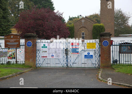 Biggin Hill, Regno Unito. Xxv Sep, 2017. St George's RAF Cappella è chiusa e schermato come inizio del lavoro sulla Biggin Hill Memorial Museum che ha ricevuto un £2milioni di concessione da parte del Patrimonio del fondo della lotteria (HLD) Credito: Keith Larby/Alamy Live News Foto Stock