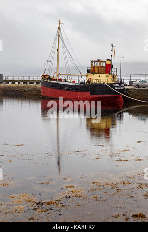 Scintilla vitale ormeggiato a Inveraray su Loch Fyne Foto Stock