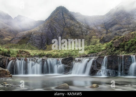 Fairy Pools, Glen fragile, Isola di Skye, Scozia, Regno Unito Foto Stock