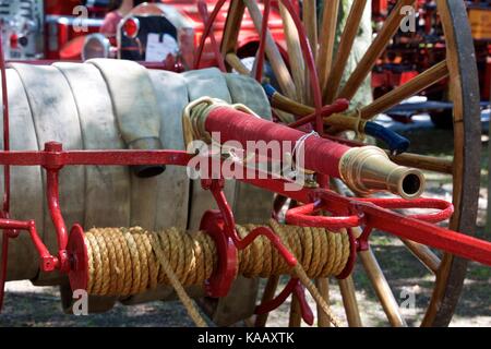 Un cavallo disegnato fire pumper al trentasettesimo "apparecchiatura antincendio show e muster a Millville, nj. Foto Stock