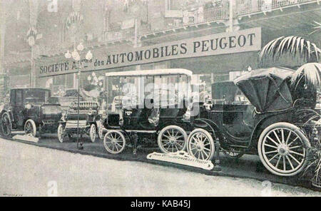 Stand Peugeot au Salon de l'Automobile de Paris, janvier 1901 (Grand Palais) Foto Stock