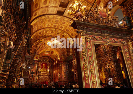 Interno dorato di Mosteiro de São Bento (l'Abbazia di nostra Signora di Montserrat, fondata nel 1590, Rios chiesa più antica), Centro, Rio de Janeiro, Brasile Foto Stock