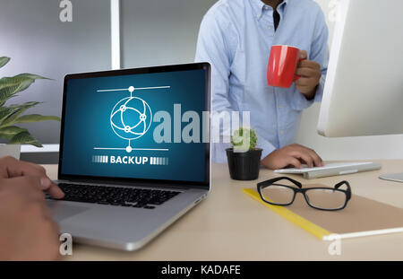 Live streaming backup download di copie di dati di elaborazione dati digitali trasferimento , lo streaming di file di download Foto Stock