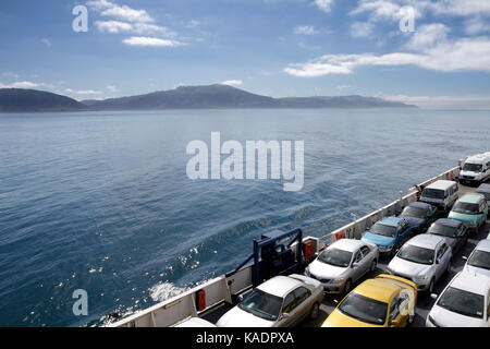 Isola del nord visto da inter islander traversata in traghetto stretto di Cook fra Picton e Wellington in Nuova Zelanda Foto Stock