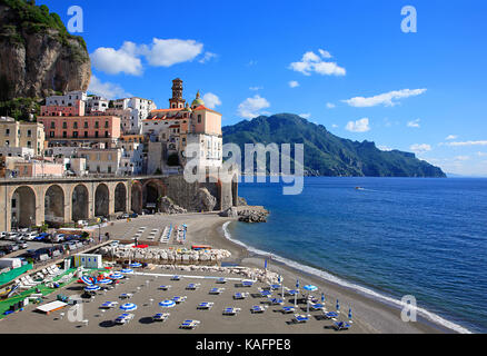 Atrani, Costiera Amalfitana, la penisola di Sorrento, campania, Golfo di Salerno, Italia. Foto Stock
