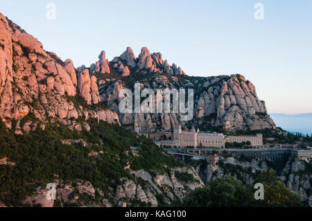 Monastero di Montserrat da San Miquel cross, Barcellona Foto Stock