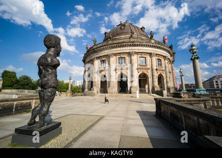 Berlino. Germania. Bode Museum Il Museo Island, alloggiamento della collezione di sculture e Museo di arte bizantina Progettato da architetto Ernst von Ihne, co Foto Stock