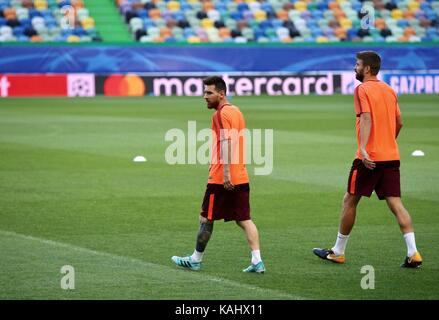 Lisbona, Portogallo. 26th settembre 2017. Il giocatore di Barcellona di Lionel messi durante la formazione ad Alvalade a Lisbona alla vigilia dello Sporting di Lisbona si scontra con la fase di gruppo 2017-18 UEFA Champions League. Credito: Brasile Photo Press/Alamy Live News Foto Stock