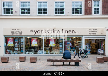 I locali del Yorkshire biancheria Co in Hull. Foto Stock