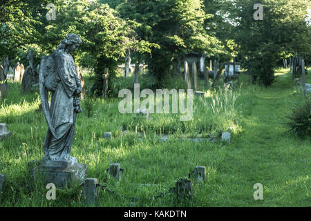 Chiesa di St Peters cimitero-eroi caduti e angeli Foto Stock