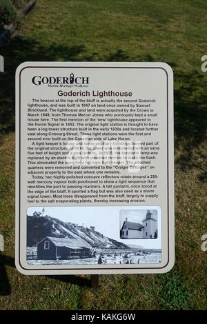 Una scheda di informazioni sul faro di Goderich segno storico sul patrimonio marino marciapiede, Lago Huron Goderich Ontario Canada Foto Stock
