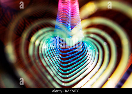 A forma di cuore come a spirale di un tunnel Foto Stock