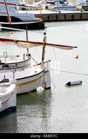 I dettagli delle imbarcazioni nei porti di pesca e motivi Foto Stock