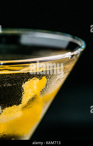 Close up dettagli astratta di un vesper martini Foto Stock