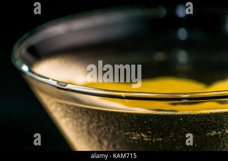 Close up dettagli astratta di un vesper martini Foto Stock