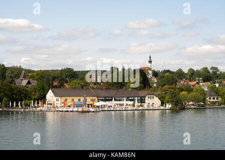 Vista di Hugos è stato insignito di beach club, Starnberg, Starnberger See, Baviera, Germania, Europa Foto Stock
