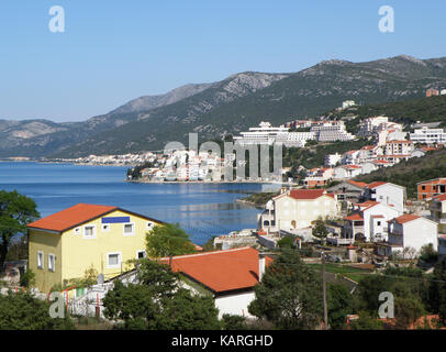 Bellissimo paesaggio nella primavera di Neum sulla costa adriatica, in Bosnia ed Erzegovina Foto Stock