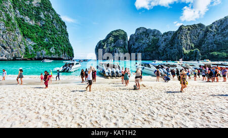 Ko Phi Phi lee; Thailandia luglio 06; 2017 :; è un'isola di Phi Phi arcipelago; nello stretto di Malacca. è nella provincia di Krabi in Thailandia e i Foto Stock