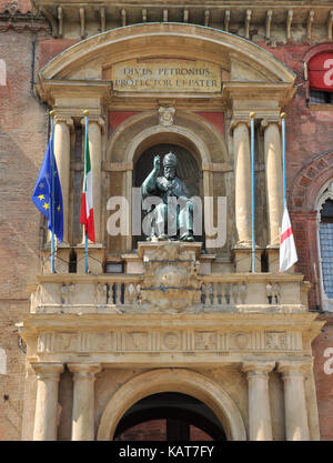Palazzo d'Accursio (palazzo comunale) su piazza maggiore, bologna, Italia Foto Stock