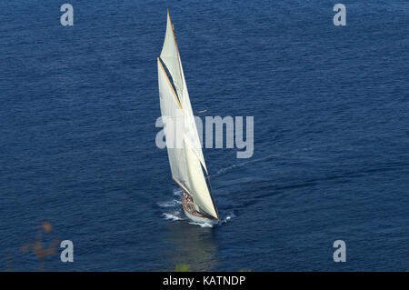 Cannes. 27 settembre, 2017. Le regates royales in Costa Azzurra è un incontro dei migliori iconico yacht del Mediterraneo. Credito: southmind/alamy live news Foto Stock