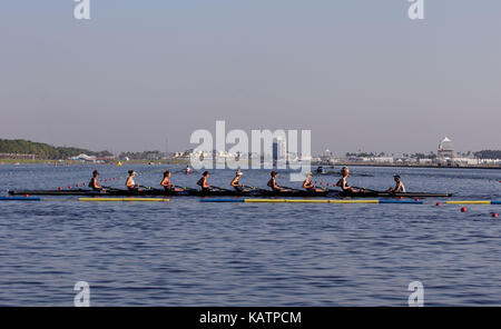 Sarasota-Bradenton, Florida, Stati Uniti d'America. Il 27 settembre, 2017. Team warm up prima di iniziare il mondo Rowing Championships che si terranno a Nathan Benderson Park in Sarasota-Bradenton, Florida. Del Mecum/CSM/Alamy Live News Foto Stock