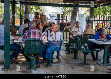 Miami, Florida. Raccolta cubano posto sulla Calle Ocho, Little Havana. Foto Stock