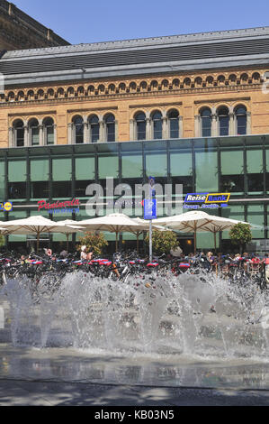 Hannover, bassa Sassonia, Ernst August's Field, stazione centrale, piazzale, caffetteria, fontana, Foto Stock