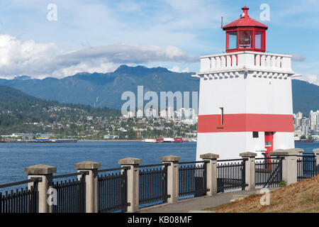 Vancouver, British Columbia, Canada - 12 Settembre 2017: Brockton Point Lighthouse a Stanley Park Foto Stock