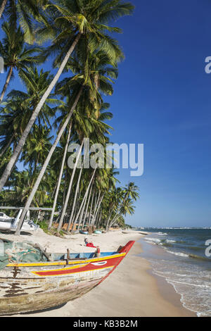 Il Vietnam, mui ne mui ne beach, la pesca in barca sul palm beach, Foto Stock