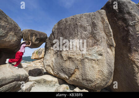 Vietnam, Nha Trang, levigare Chong, costa, roccia, lingua di terra, turisti, pietra, Foto Stock