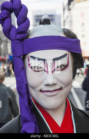 Giappone, Honshu, tokyo asakusa, Jidai Matsuri festival, partecipante, costume, pittura del viso, attore kabuki, ritratto, Foto Stock