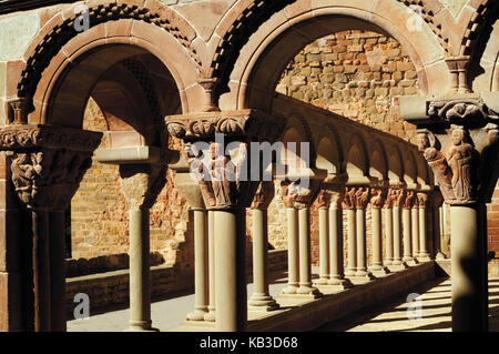 Spagna, Via di San Giacomo, monastero romanico del monastero di roccia San Juan de la pena in Aragona, Foto Stock