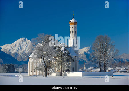 Panorama delle alpi vicino Füssen nella Allgäu mentre pellegrinaggio chiesa di San Colomano, Foto Stock