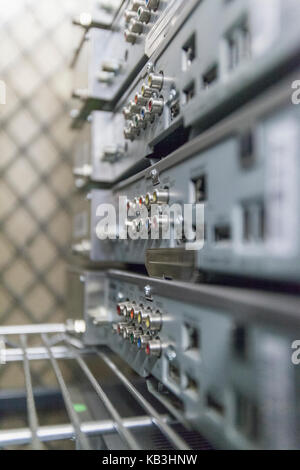 Rack di set top box Foto Stock