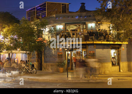 Il CILE, Santiago, Bellavista, ristorante la sera, Foto Stock